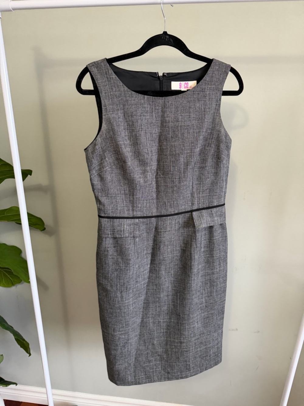 9&Co. Sleeveless Gray Midi Shift Dress Size 6